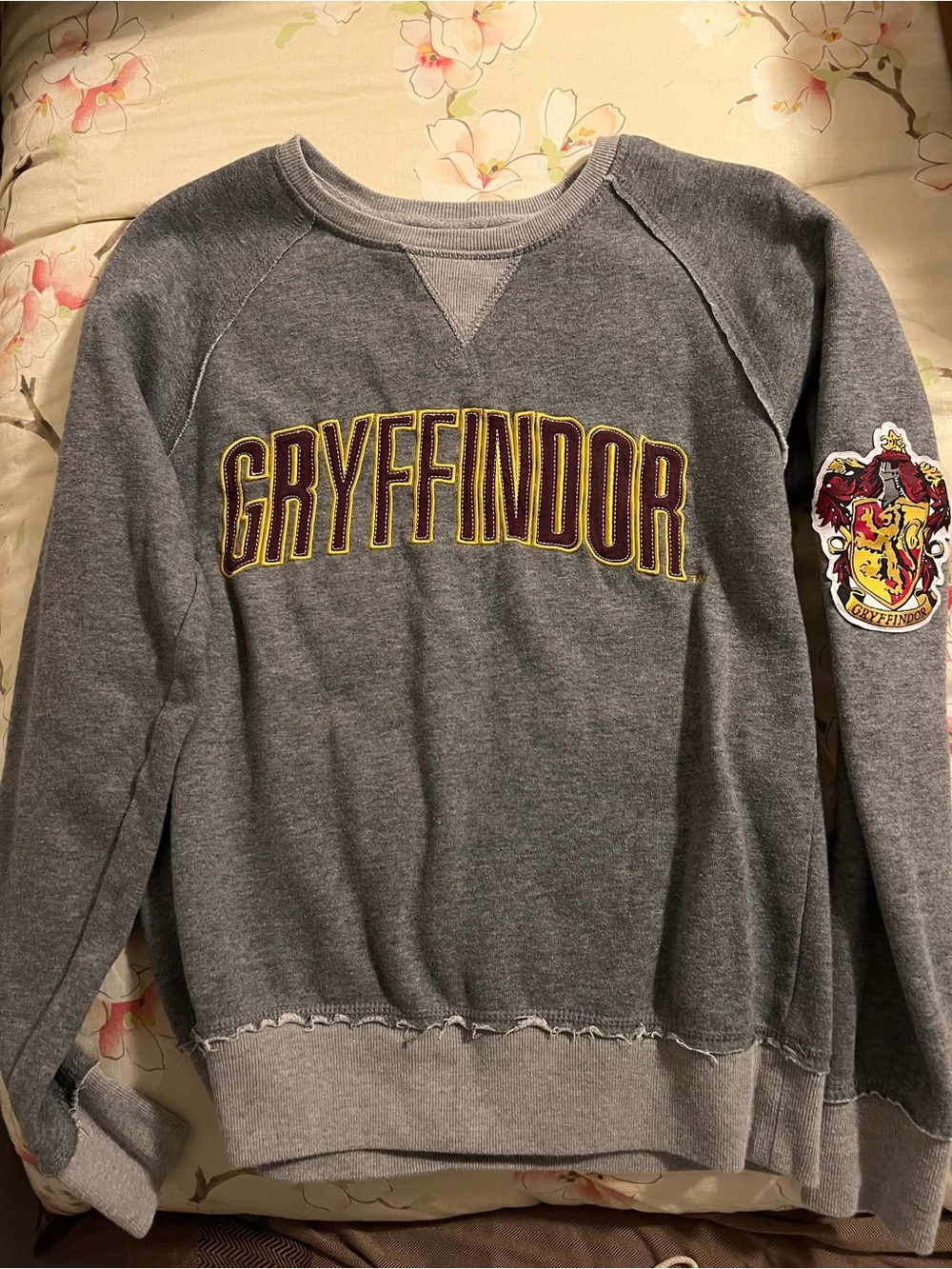 Universal Studios Harry Potter Gryffindor Small Sweatshirt